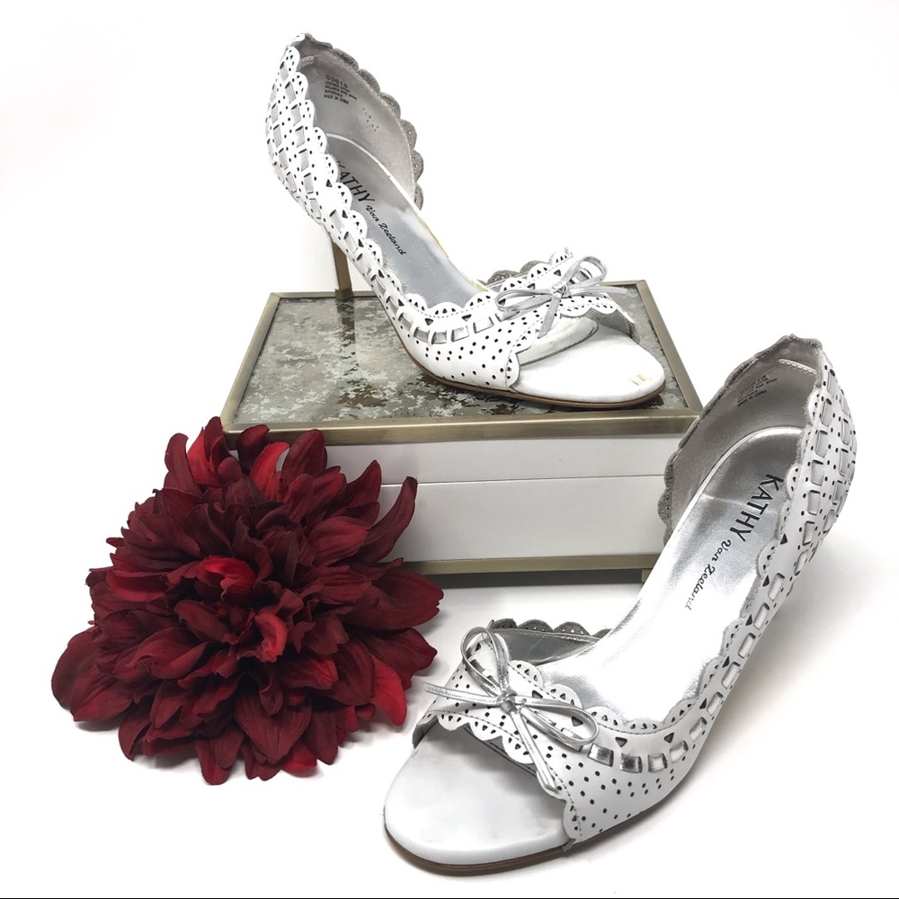 White/Silver Open Toe D’Orsey Shoe w/lace detail